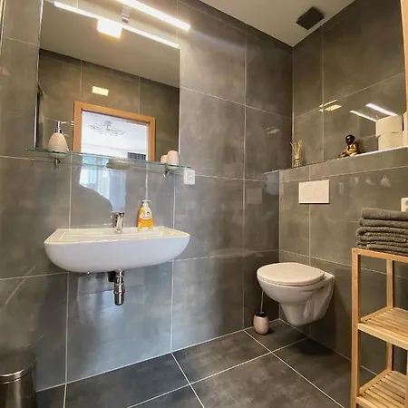 U Jelena 2 Lägenhet *